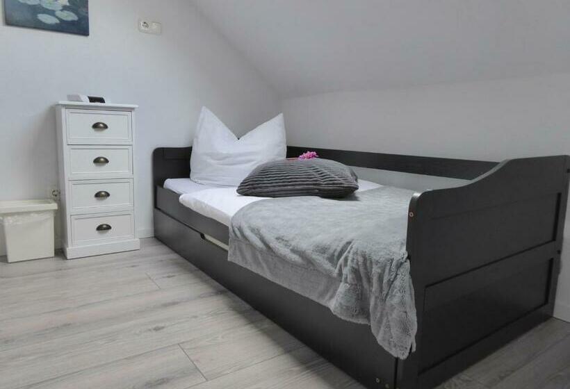 Standard Single Room, Garni Tell
