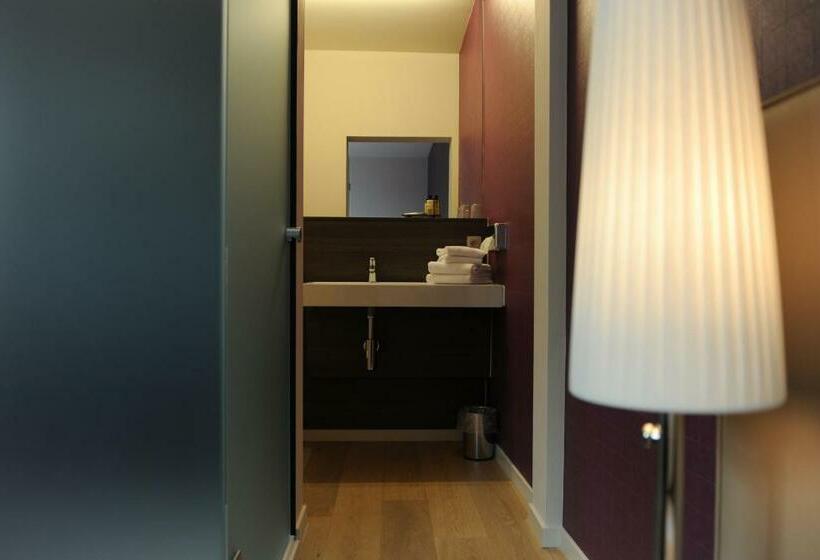 اتاق استاندارد, Charmehotel Villa Saporis