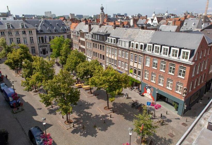 سوییت جونیور, Banks Antwerp