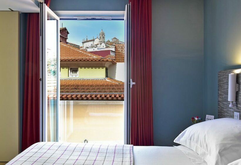 اتاق پنت هاوس, The Editory House Ribeira Porto