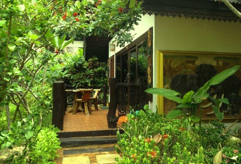 Четырехместный Номер Стандарт Вид на Сад, Paradise Pearl Bungalows