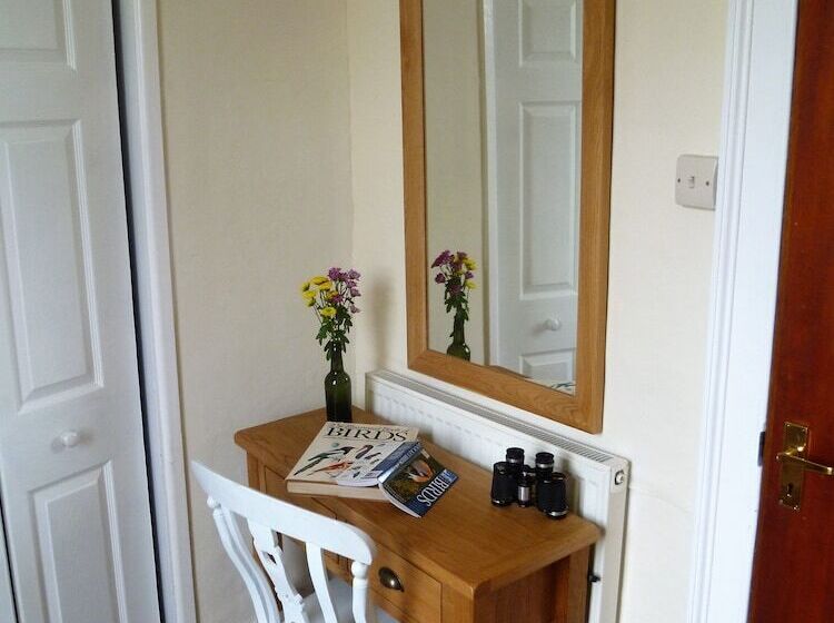 Номер Стандарт Индивидуальный, Aberllynfi Riverside Guest House