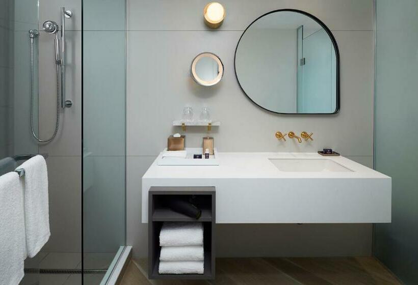 适合残疾人使用的标准间, Andaz Ottawa Byward Market, By Hyatt