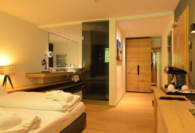 Basis Zimmer, Das Graseck   Mountain Hideaway & Health Care