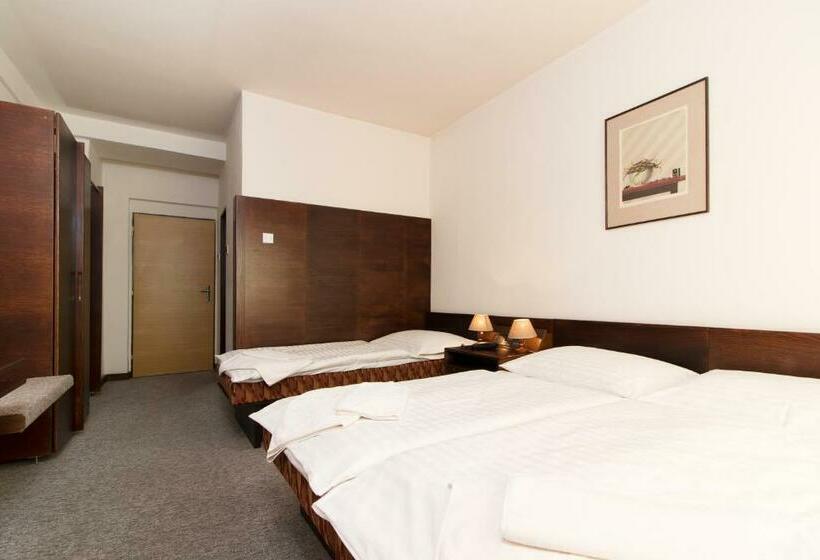 Chambre Triple Standard, Merkur  Jablonec Nad Nisou