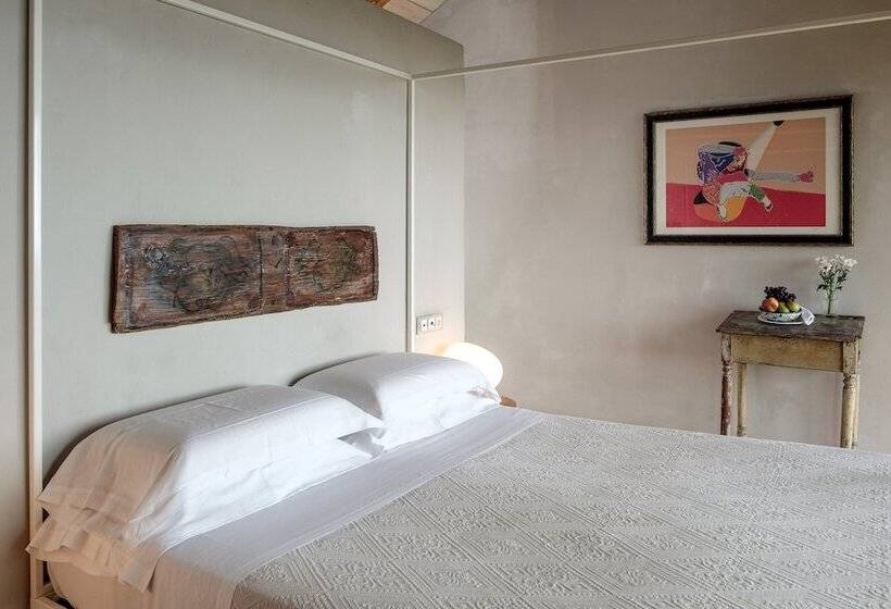 デラックスルーム, Monaci Delle Terre Nere