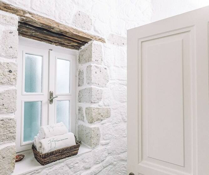 Quarto Deluxe, Panjur Alacati