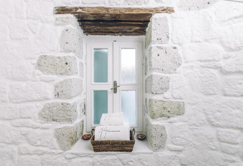 Quarto Deluxe, Panjur Alacati