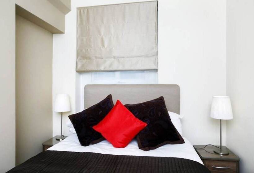 Апартаменты Deluxe 1 Спальня, Shq Apartments
