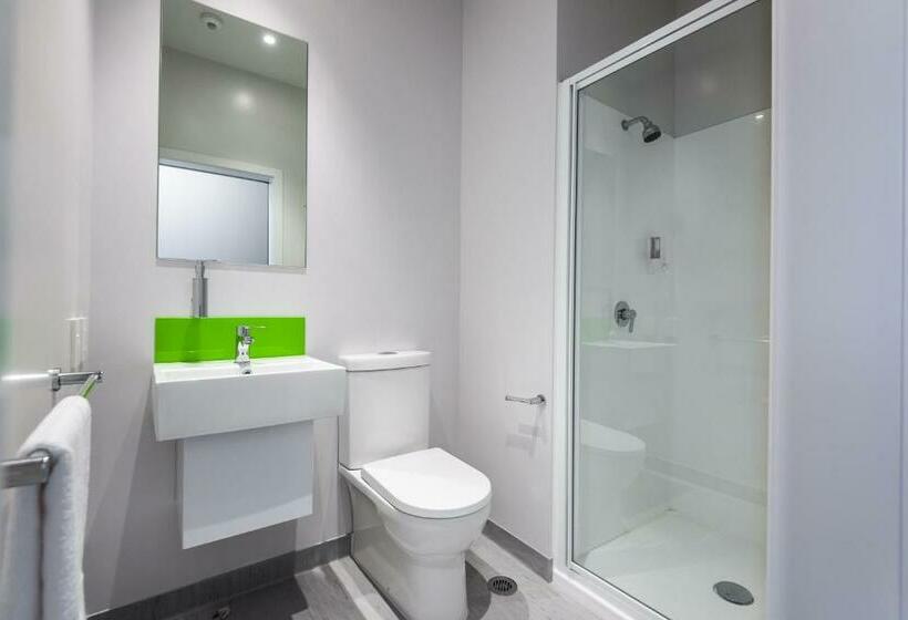 Номер Стандарт, Lylo Christchurch