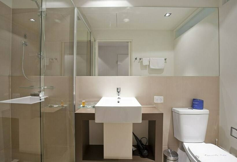 패밀리 아파트, Beachfront Resort Torquay