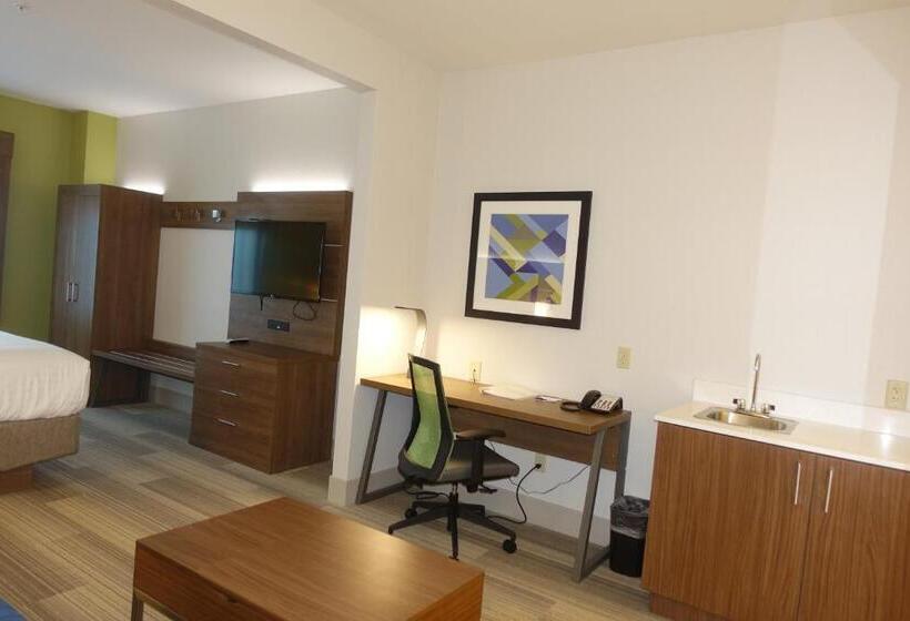 Люкс Кровать Кинг, Holiday Inn Express & Suites Brentwood By Ihg