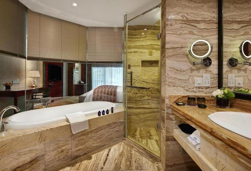 اتاق لوکس با تخت بزرگ, Howard Johnson Tianyuan Resort Jiuzhaigou