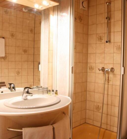 اتاق استاندارد یک نفره, Landhotel Huberhof