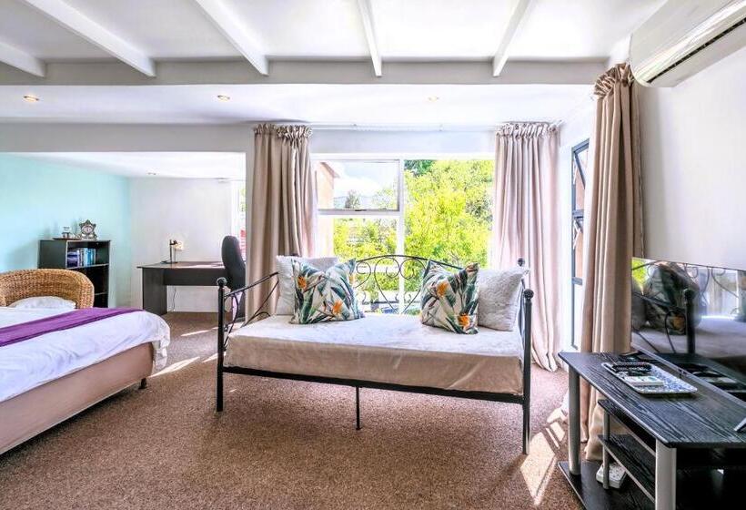 Quarto Familiar Deluxe, Absolute Bosch Guest House