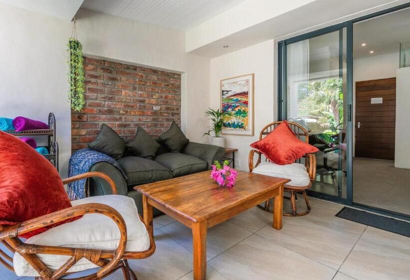 Quarto Estandar Vista Piscina, Absolute Bosch Guest House