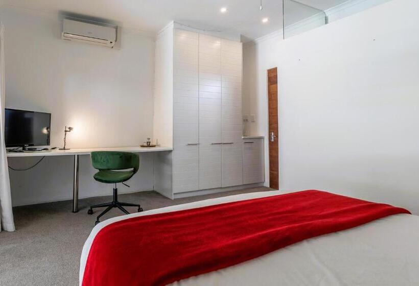 Quarto Estandar Vista Piscina, Absolute Bosch Guest House