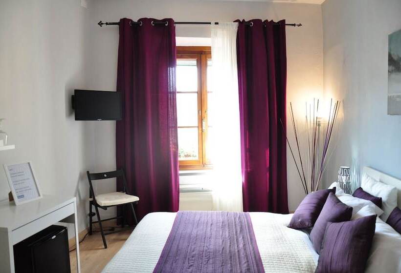 اتاق سوپریور, At Home Bed And Breakfast