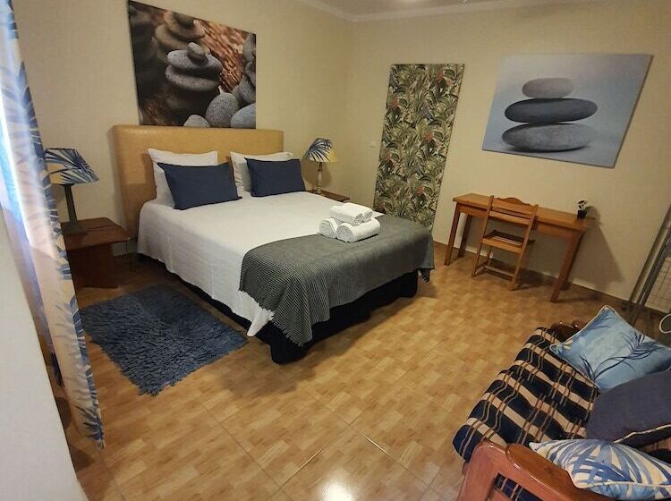 Номер Стандарт, Ocean View Lagos