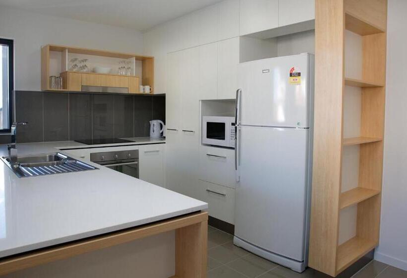 침실 2개 디럭스 아파트, Atrio Apartments