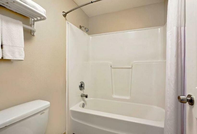 Номер Стандарт, Days Inn By Wyndham Lakewood South Tacoma