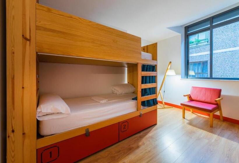 اتاق خانوادگی, Ok Hostel Madrid
