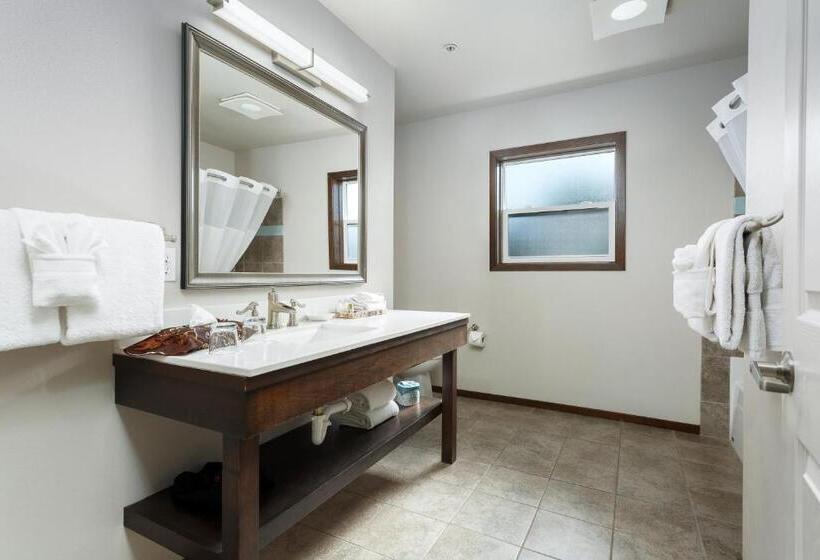 2 Bedrooms Suite Sea View, Inn At Nye Beach