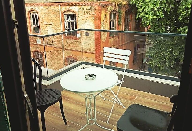 اتاق استاندارد, Loren Hotel&suites