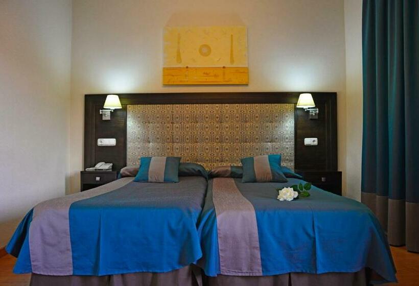 Номер Стандарт, & Spa Plaza Arriate