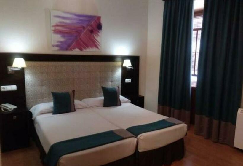 Номер Стандарт, & Spa Plaza Arriate