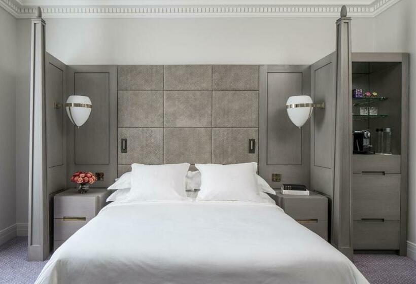Номер Superior Кровать Кинг, Four Seasons Hotel London At Tower Bridge