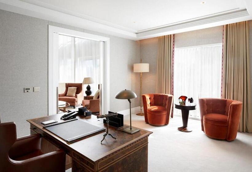 Королевский Номер, Four Seasons Hotel London At Tower Bridge