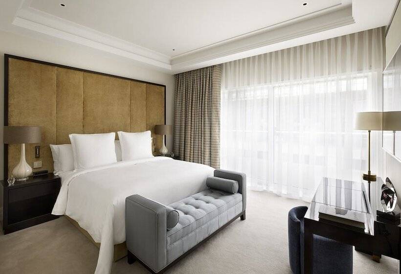 Королевский Люкс, Four Seasons Hotel London At Tower Bridge