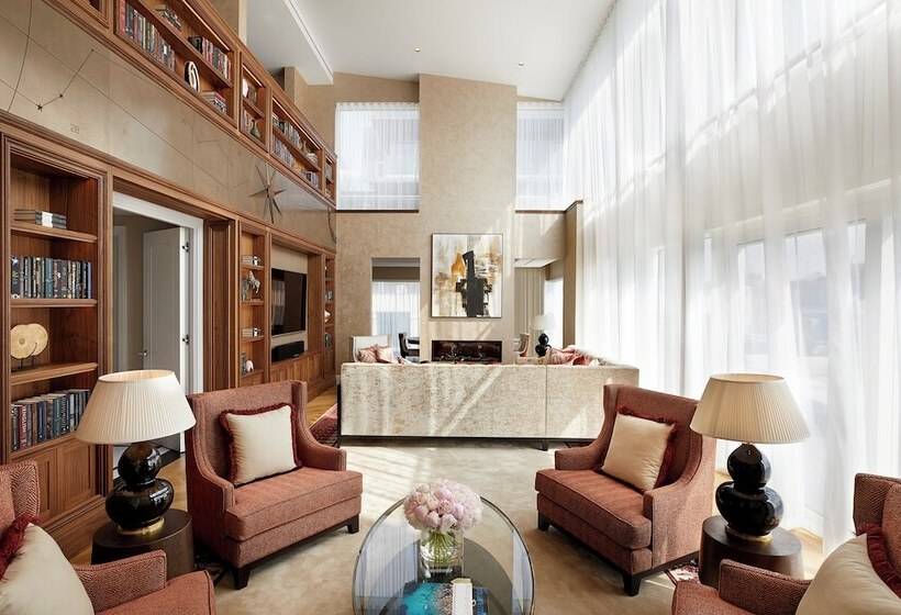 Королевский Люкс, Four Seasons Hotel London At Tower Bridge