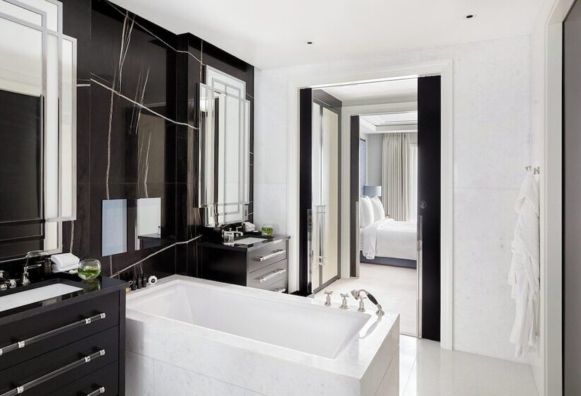 Номер Стандарт, Four Seasons Hotel London At Tower Bridge