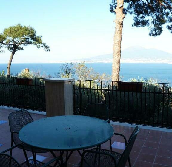 Номер Стандарт Индивидуальный Вид на Море, Ancelle Sorrento  Casa D Accoglienza