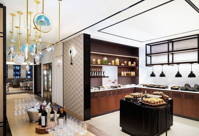Номер Клуб, Le Méridien Seoul Myeongdong
