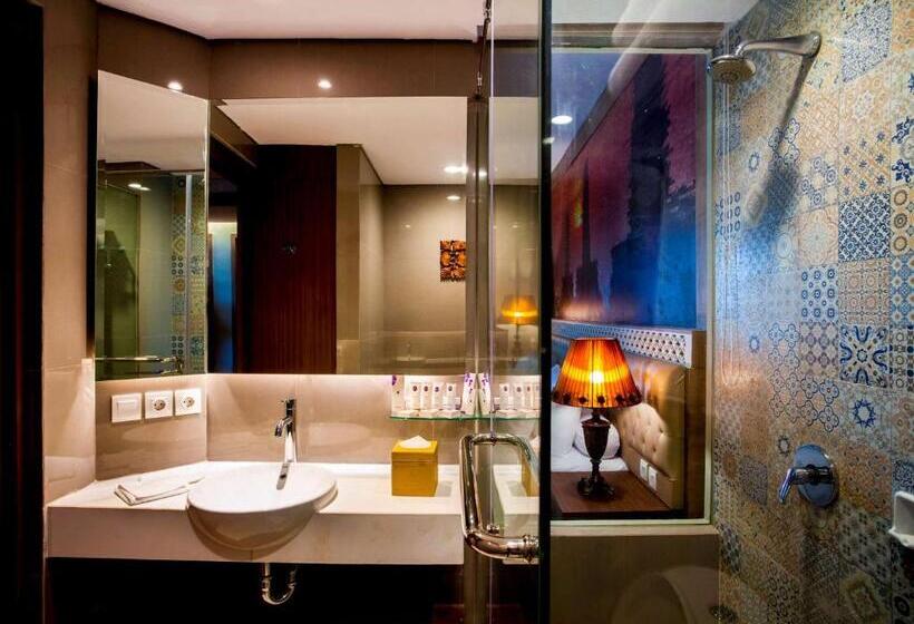 Номер Deluxe, Grand Mercure Yogyakarta Adi Sucipto