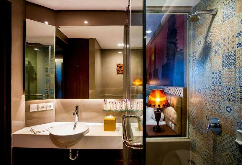 Номер Deluxe Кровать Кинг, Grand Mercure Yogyakarta Adi Sucipto