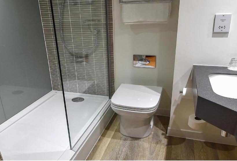 اتاق استاندارد سه نفره, Holiday Inn Derby/nottingham, An Ihg