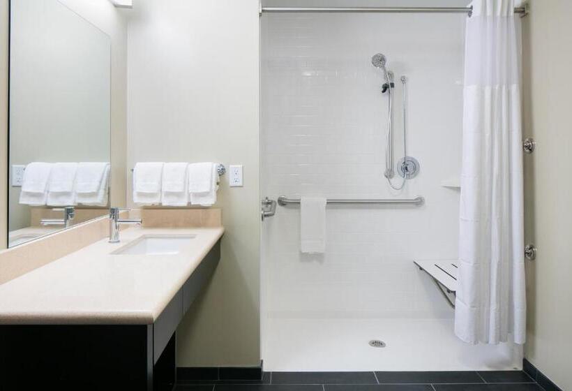 带皇后床的套间, Staybridge Suites Des Moines Downtown, An Ihg