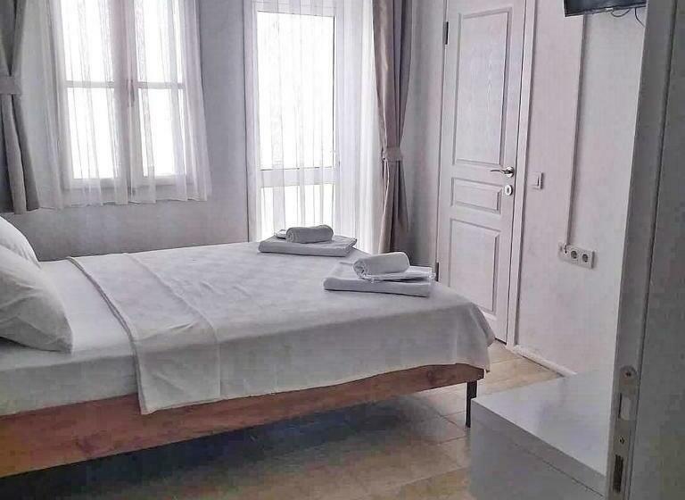 Номер Стандарт с Балконом, Otel A