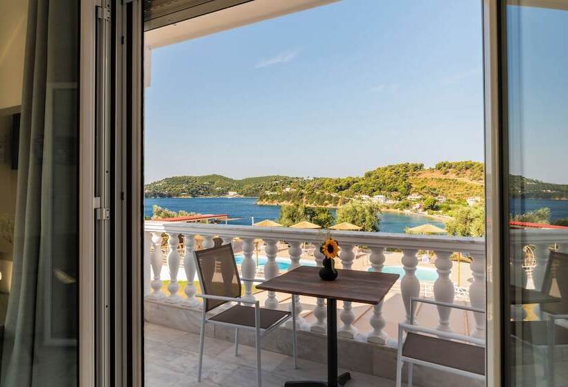 Люкс Superior Вид на Море, Cape Blue Suites