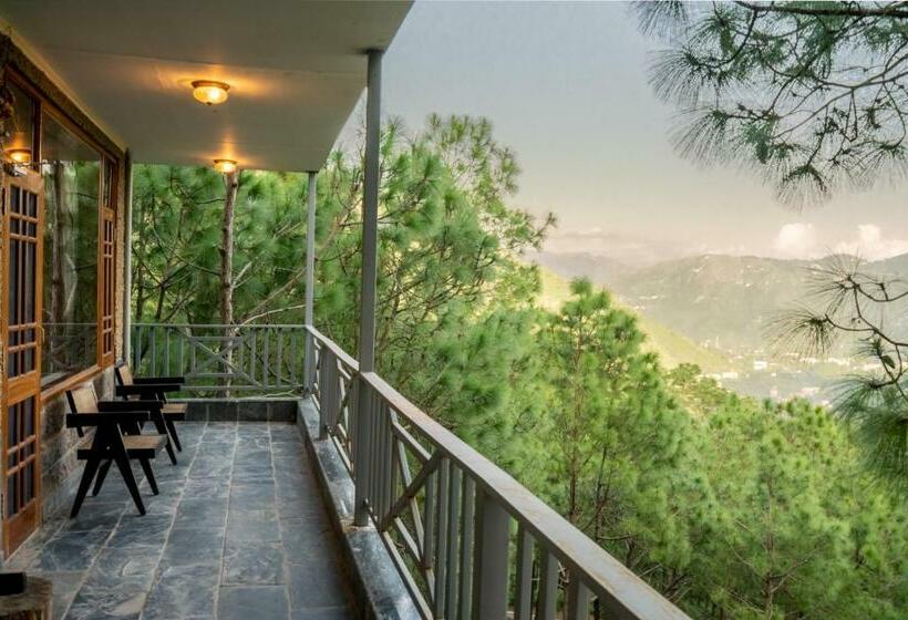 이그제큐티브 스위트, Chillaru Spa & Resort
