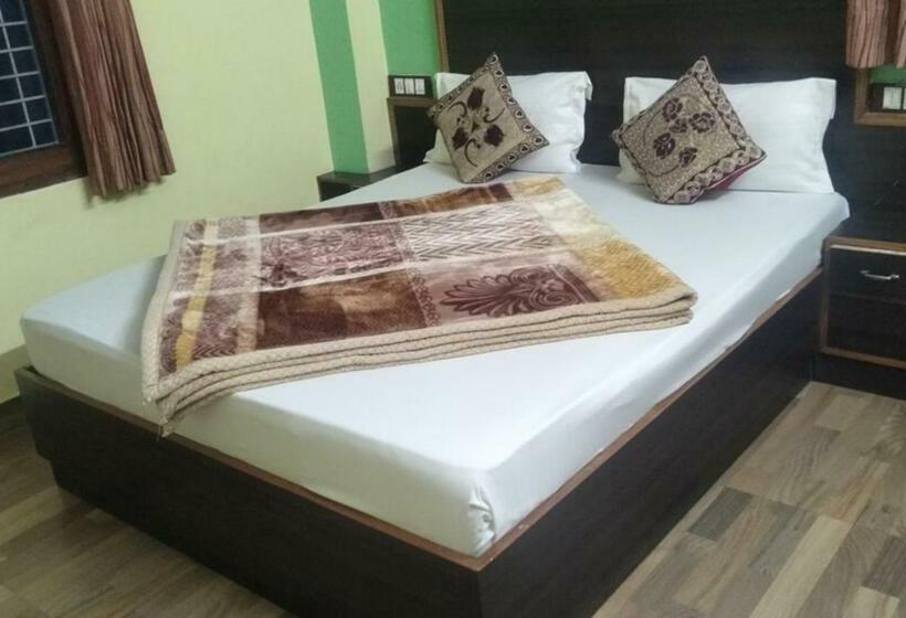 스탠다드 룸, Tirupati Regency Anandam