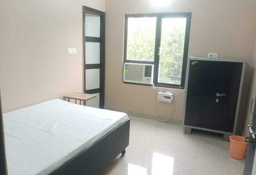 Трехместный Номер Классика, Oyo Bhavya Guest House