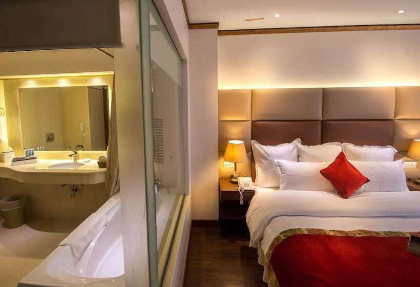 اتاق لوکس, Luxus Grand