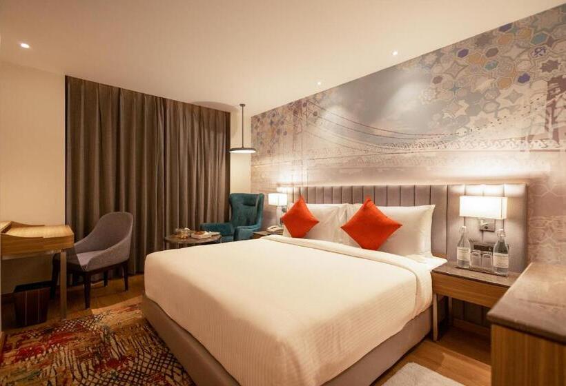 行政房间, Golden Tulip Bhopal