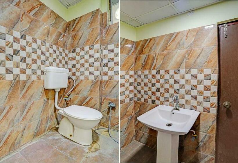 Трехместный Номер Классика, Oyo Flagship Shree Shyam Kripa Hotel And Restaurant
