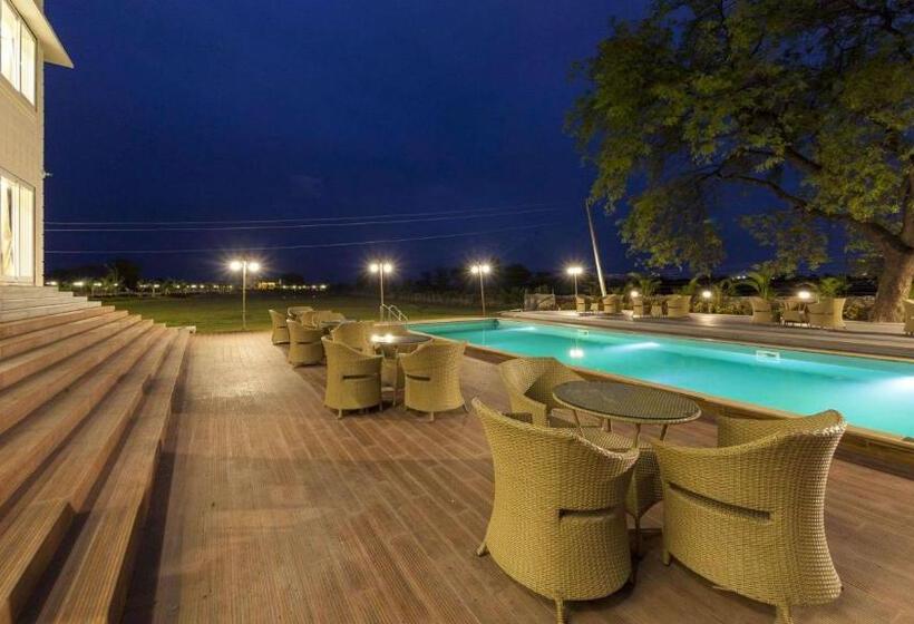 سوییت جونیور, Nanded Boutique Retreat